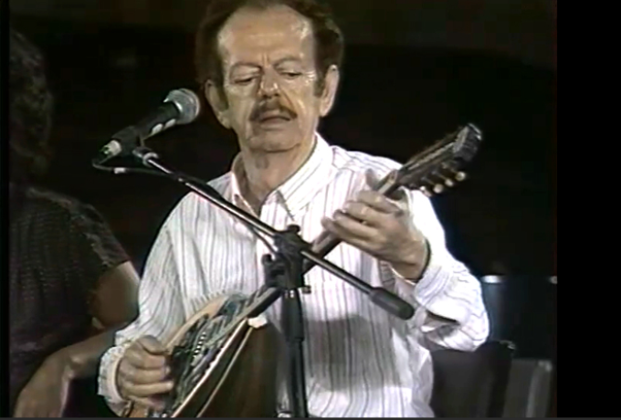 Βασίλης Τσιτσάνης: Σαν σήμερα, 18 Ιανουαρίου, γεννήθηκε και πέθανε ο κορυφαίος δημιουργός του λαϊκού τραγουδιού